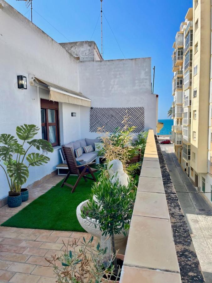 Gatu Premium Atico Caleta , Preferente Mayores De 25 Anos Y Familias Cadiz Luaran gambar