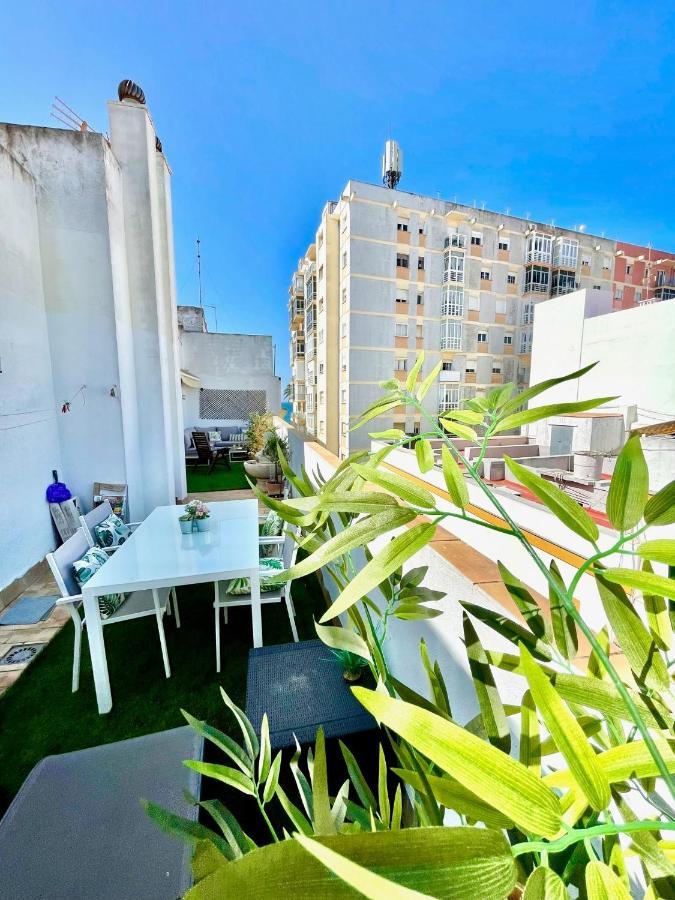Gatu Premium Atico Caleta , Preferente Mayores De 25 Anos Y Familias Cadiz Luaran gambar